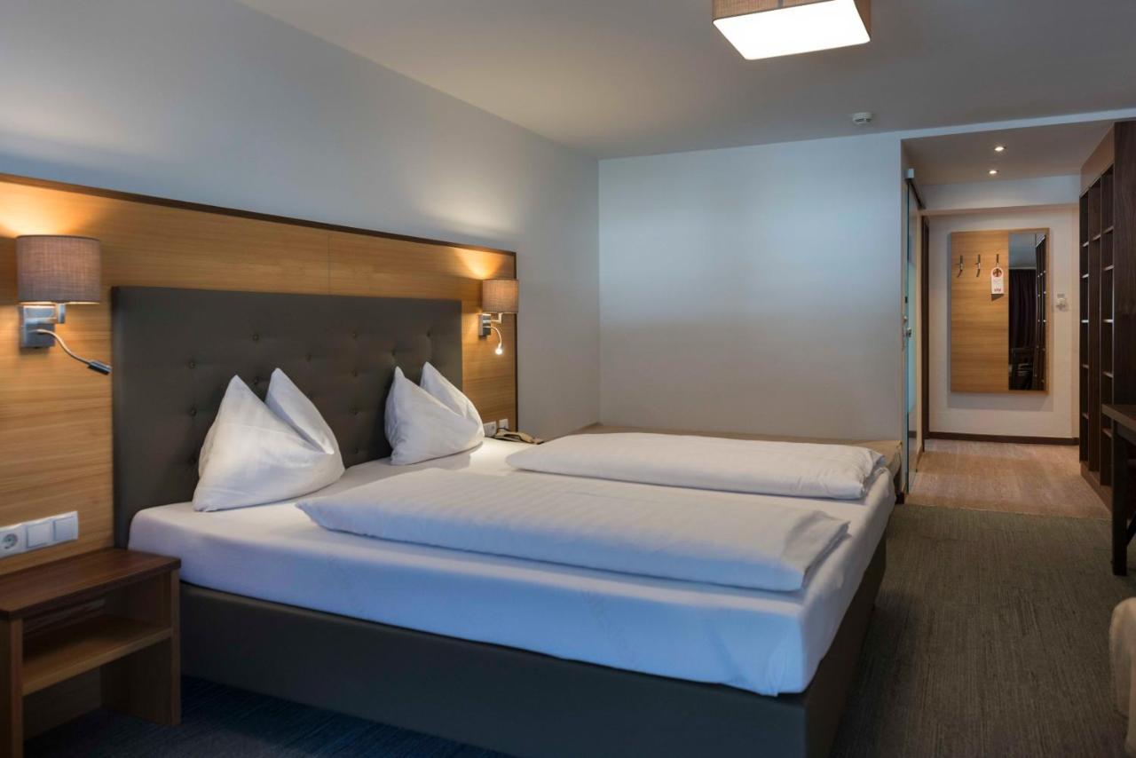 צל אם צילר Hotel Neuwirt מראה חיצוני תמונה