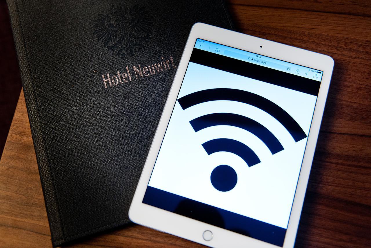 צל אם צילר Hotel Neuwirt מראה חיצוני תמונה