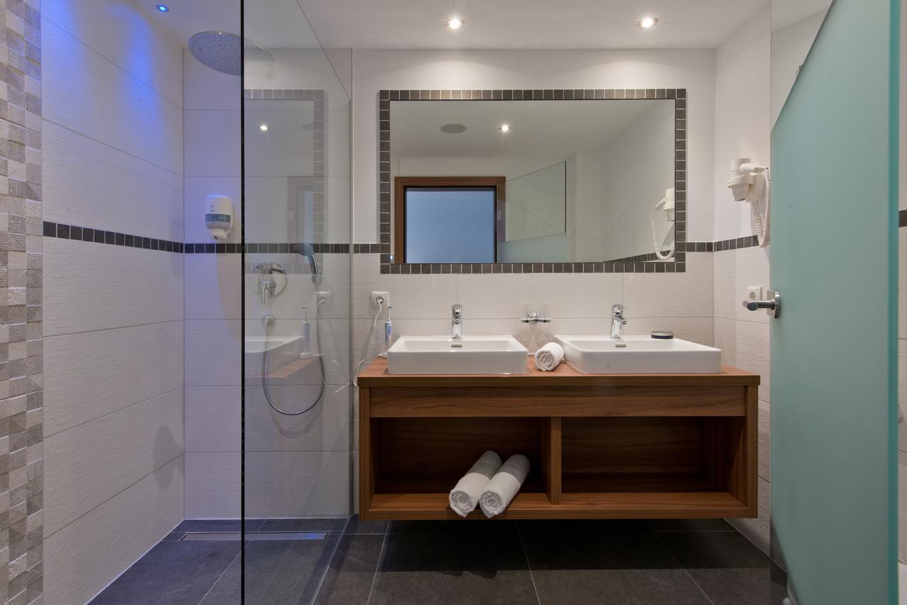 צל אם צילר Hotel Neuwirt מראה חיצוני תמונה